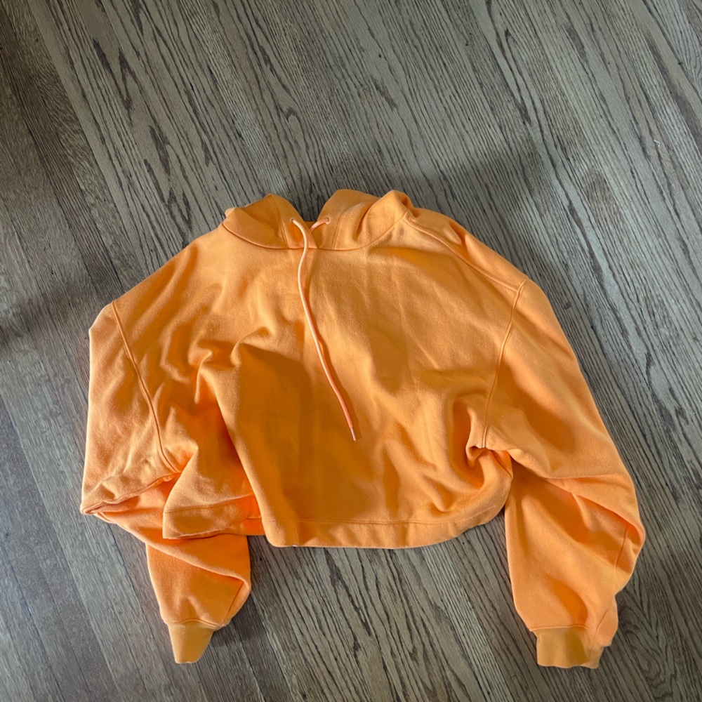 ALO yoga cropped hoodie women’s Large